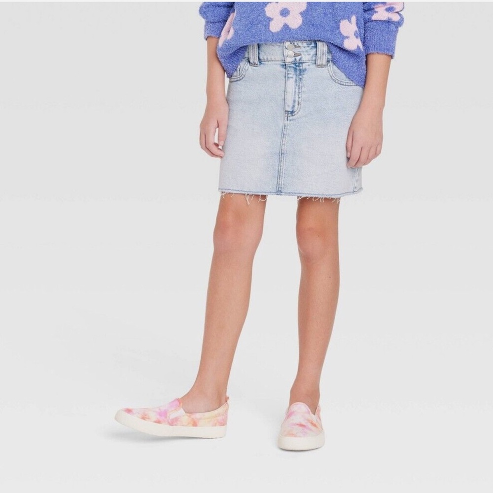 Girls' Low-Rise Denim Mini Skirt - art class™ Light Wash